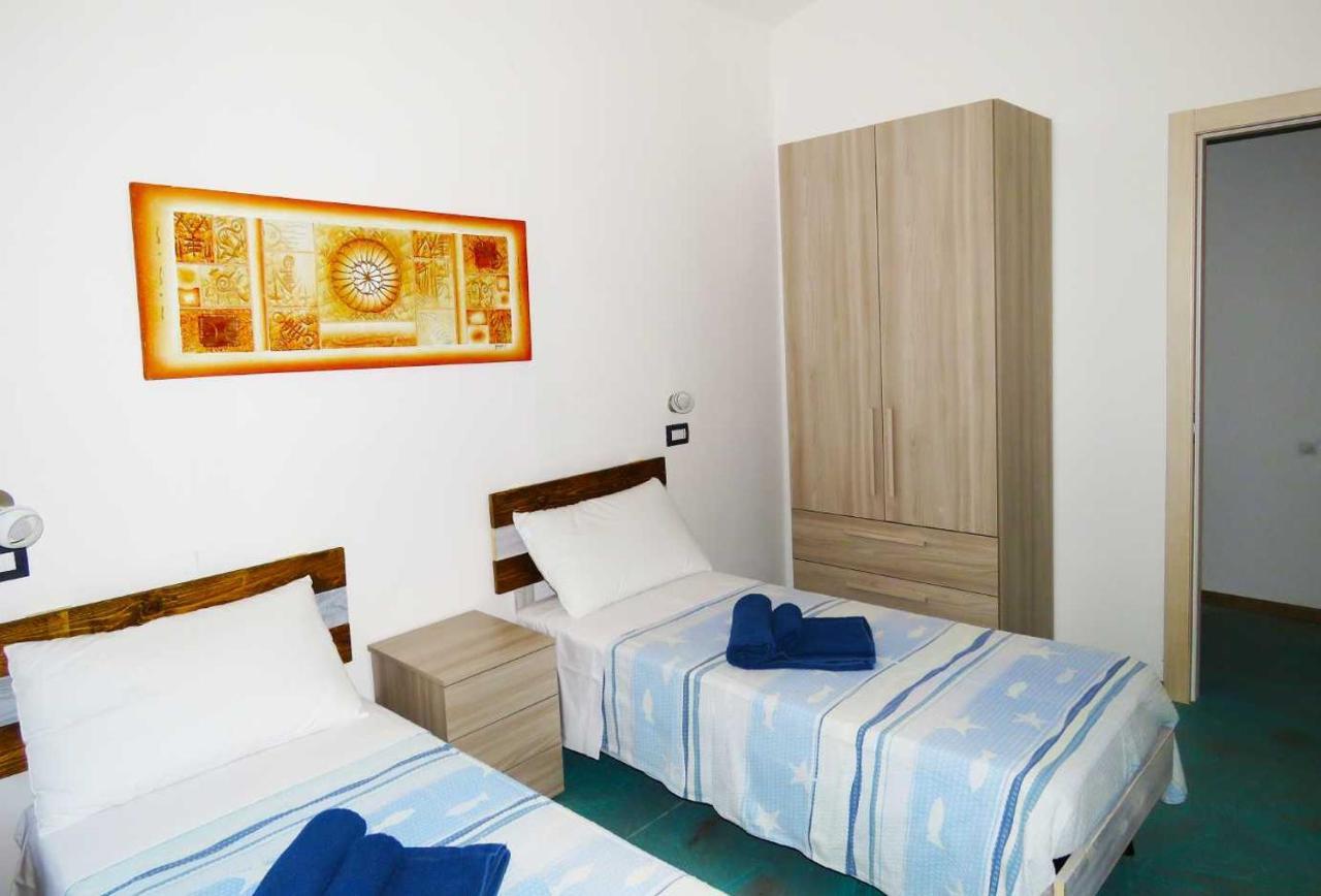 Panohome Porto Pino Exteriör bild