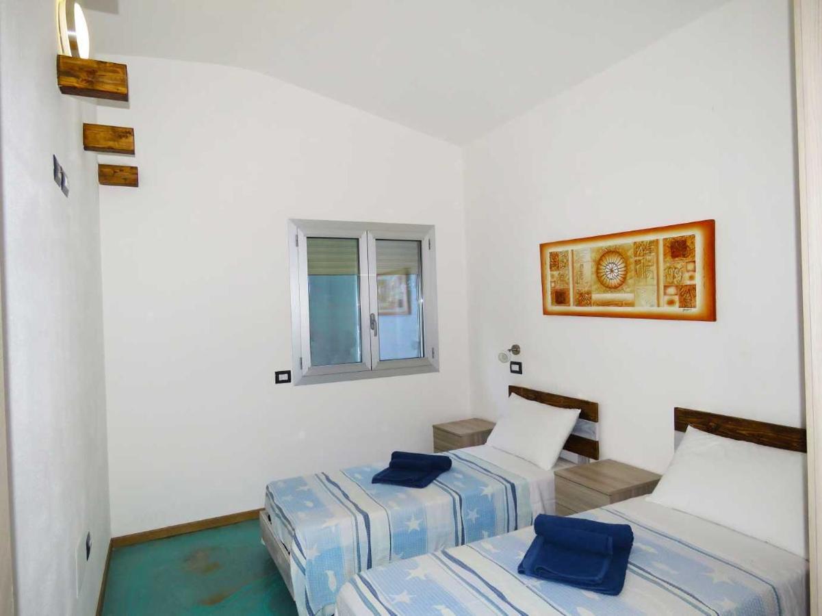 Panohome Porto Pino Exteriör bild