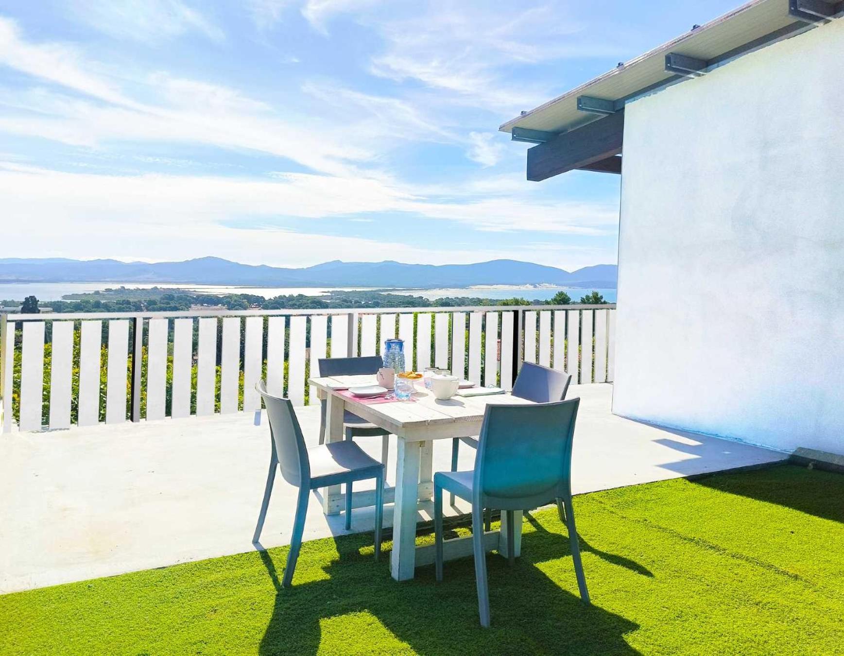 Panohome Porto Pino Exteriör bild